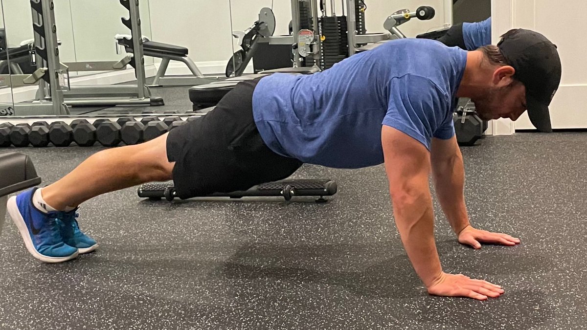 99% of people will never be able to squeeze in an hour-long workout every day.

So, I've got the game-changer for you:

Micro Workouts

These short and sweet workouts will seriously level up your fitness game.

No need to sacrifice a whole hour of your day to stay fit. 

Micro