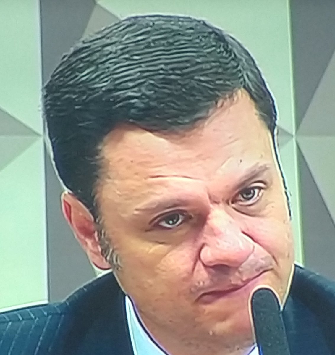 Com essa cara deslavada o Ânderson Torres disse que a Minuta do Golpe era uma aberração e ele iria jogar no lixo?     
Mas como Ministro da Justiça ele não deveria ter mobilizado todos os esforços para investigar e prender os criminosos que planejavam o ataque à República?