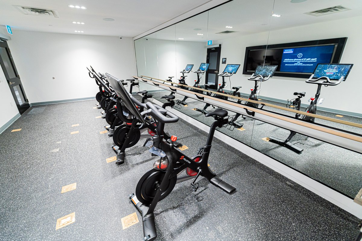 One of the reasons we love Station Park is the incredible amenities available in the building. From the Aqua Pool, Spin studio, outdoor patio and bbq area overlooking a vibrant downtown core, to your very own in building bowling alley!