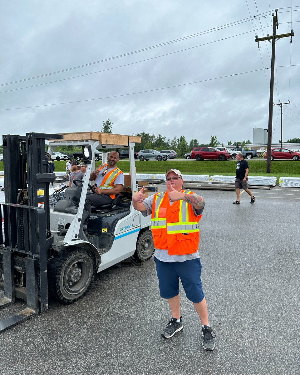 CoppsBuildall's tweet photo. What. A. Day! 🥵

Thank you to our incredible staff (pictured and not pictured) for their loyal dedication to making this annual sale a success! We could not have done it without you! 🙏

#staffappreciation #staff #diy #deck #workshop #londonontario #ldnontario #ldnont https://t.co/mng6cGXkit