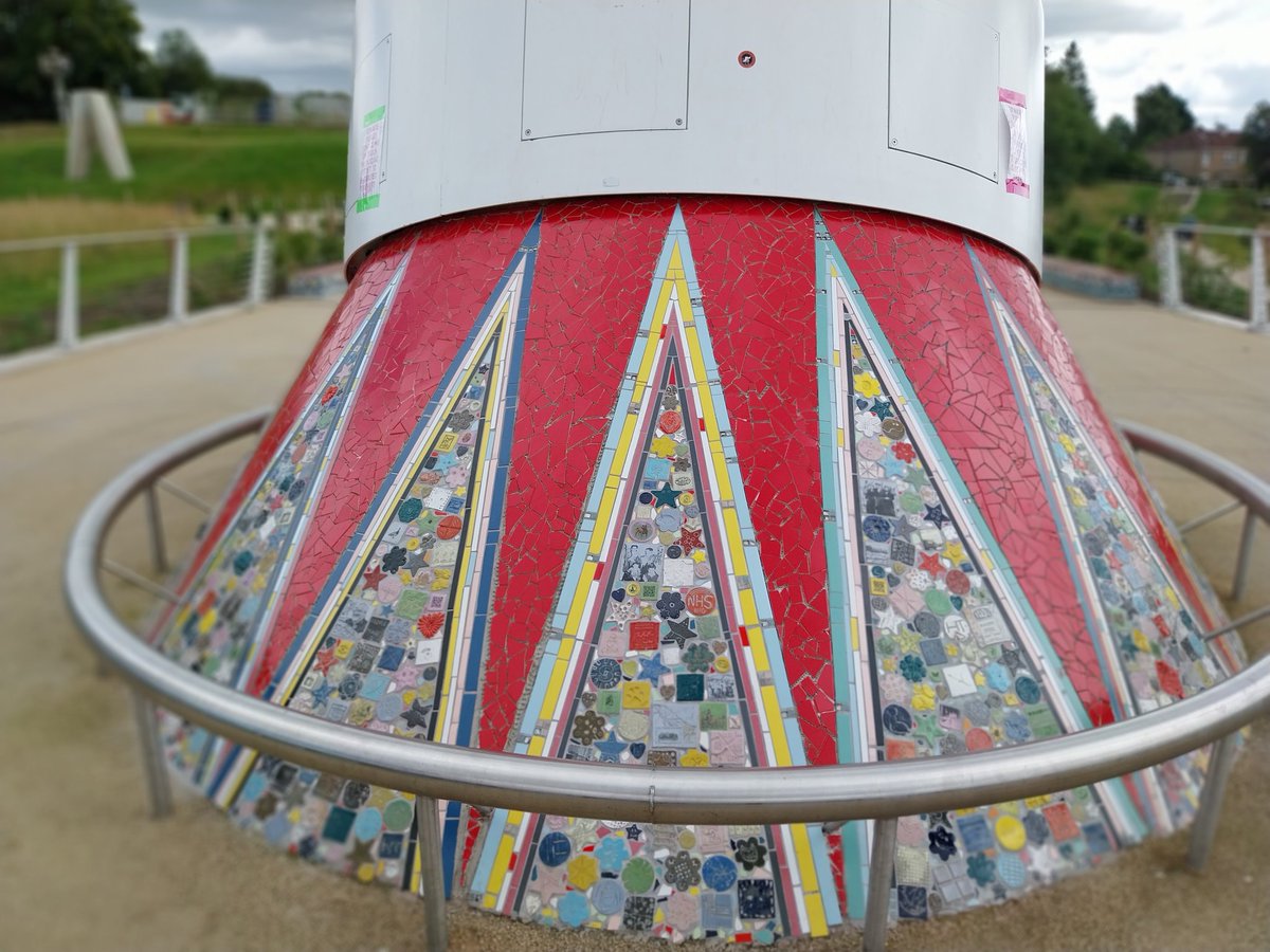 george_mcburnie's tweet photo. #Stockingfieldbridge Ongoing tiling enhancing this public space gets better and better with every visit. #makeatile #enjoyavisit @scottishcanals @SustransScot https://t.co/fOHM0yreT1