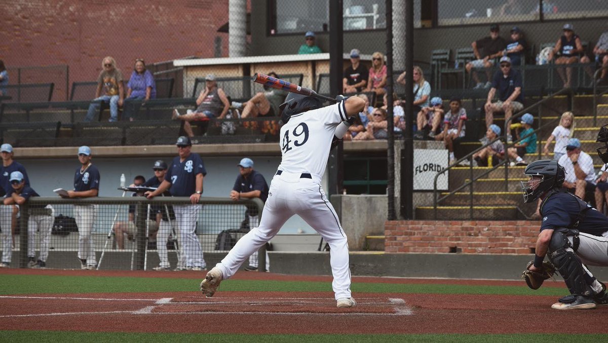 Excited to announce that I will be continuing my baseball journey at Central Michigan University. I would like to thank God, my family, and my coaches that have helped and believed in me every step.🖤 #FireUpChips