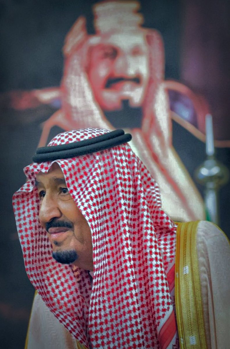 يحمل هم أمة ويحرص على خدمة شعب عظيم، اذكروه دائمًا بدعوة اللهم احفظ ووفق والدنا جميعًا خادم الحرمين الشريفين الملك #سلمان_بن_عبدالعزيز ومتعه بالصحه والعافيه ووفق ولي عهدنا الملهم لما فيه خير البلاد والعباد ،،،..
💜🇸🇦💜
#مجلس_الوزراء