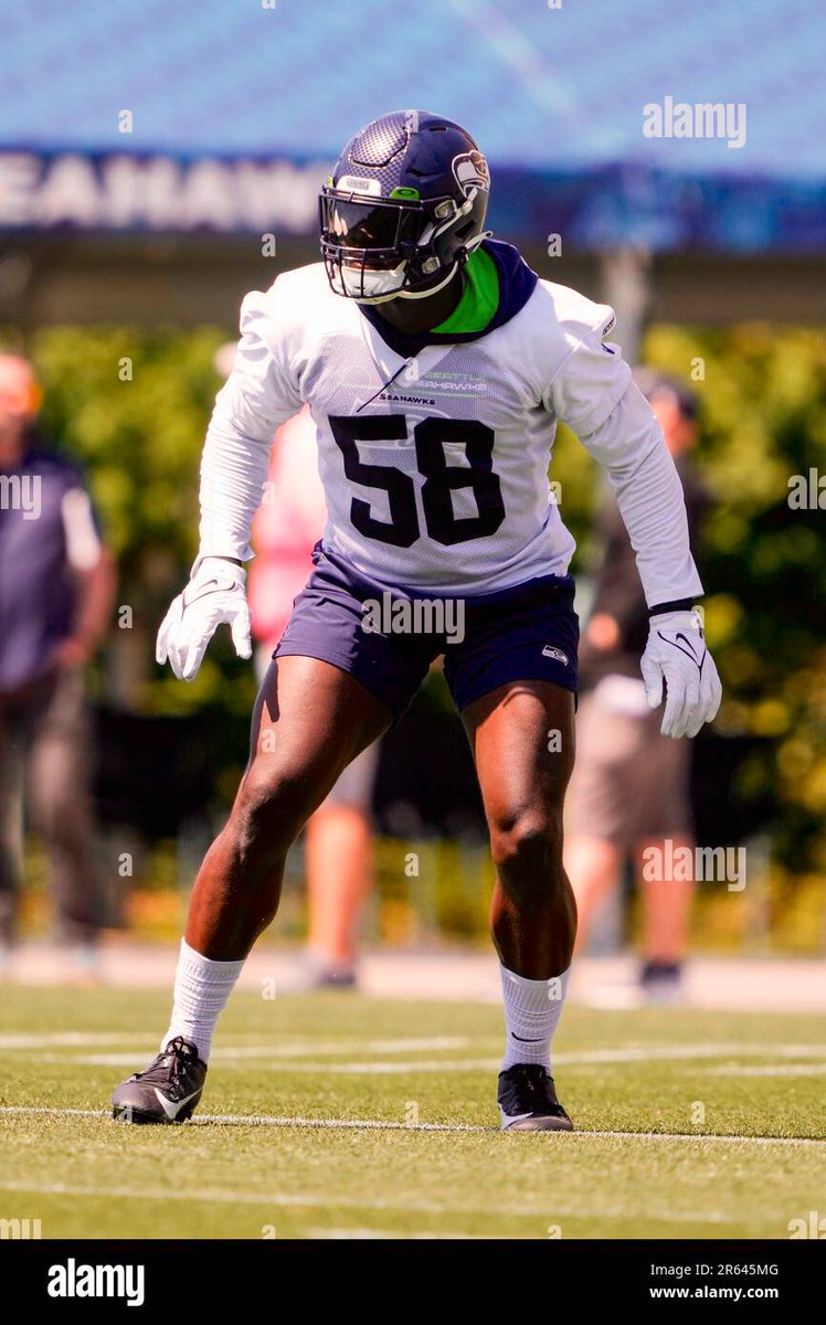 BrockHuard's tweet photo. Man, I loved this comp of Derrick Hall from the great @markschlereth this morning after watching practice in SEA
#Wilbermarshall #Neckroll https://t.co/TSHAxPUJIB