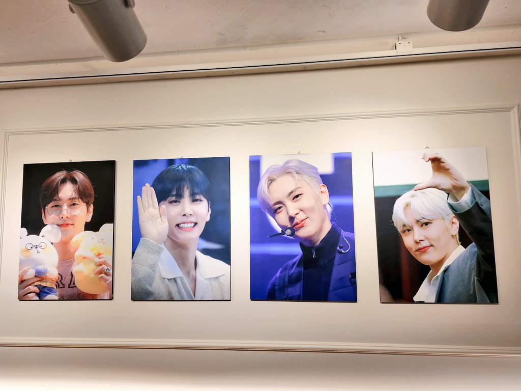 moment_with_U's tweet photo. 우리가 사랑한 모든 재윤૮₍˶• . •˶ ₎ა
회색후드쟁 너무 이쁘다고,,🥹
카페 사장님한테 온더락잔 
이쁘다고 칭찬받음🥃😁✌️

#STAY_WITH_JAEYOON
#재윤 #HBD🥳 https://t.co/aHy30wNAHe