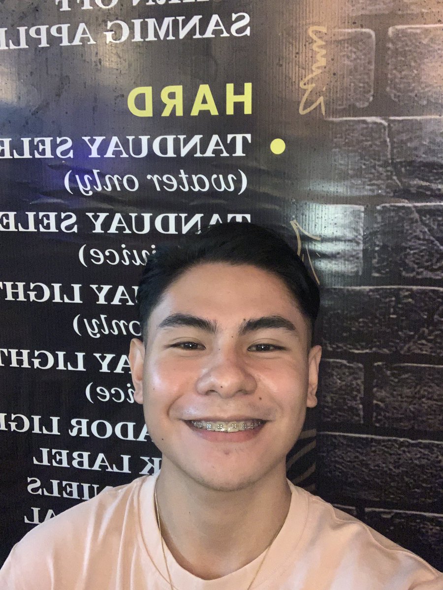 DenMark_22's tweet photo. Work can feed my needs, but hangout with friends feed my soul.

#conclair
#koronadal https://t.co/rygxxdCcCn