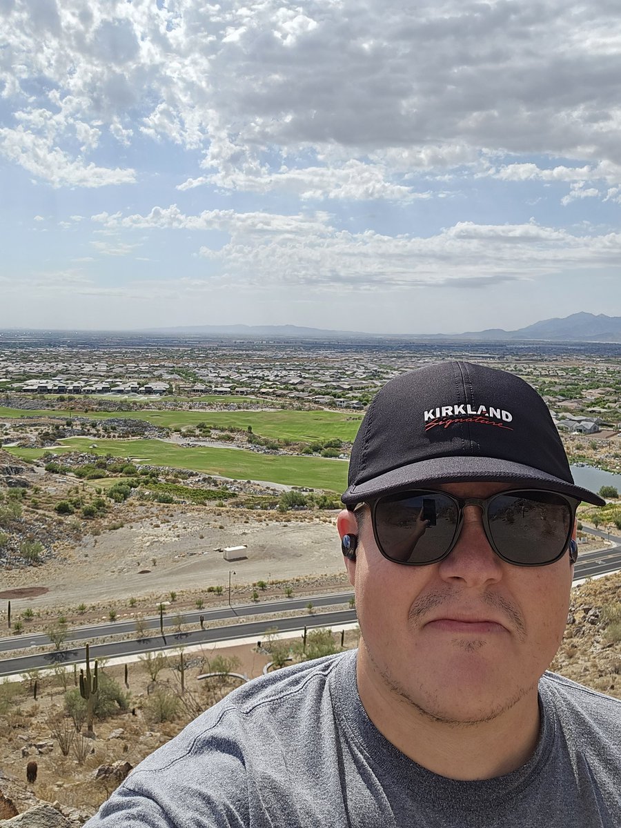 Alfeezzyy's tweet photo. Struggleville this morning. Kids at school so need to be productive with my mornings. Seriously questioning my life decisions tho. #victorysteps #verrado https://t.co/RXOQWBxkkQ