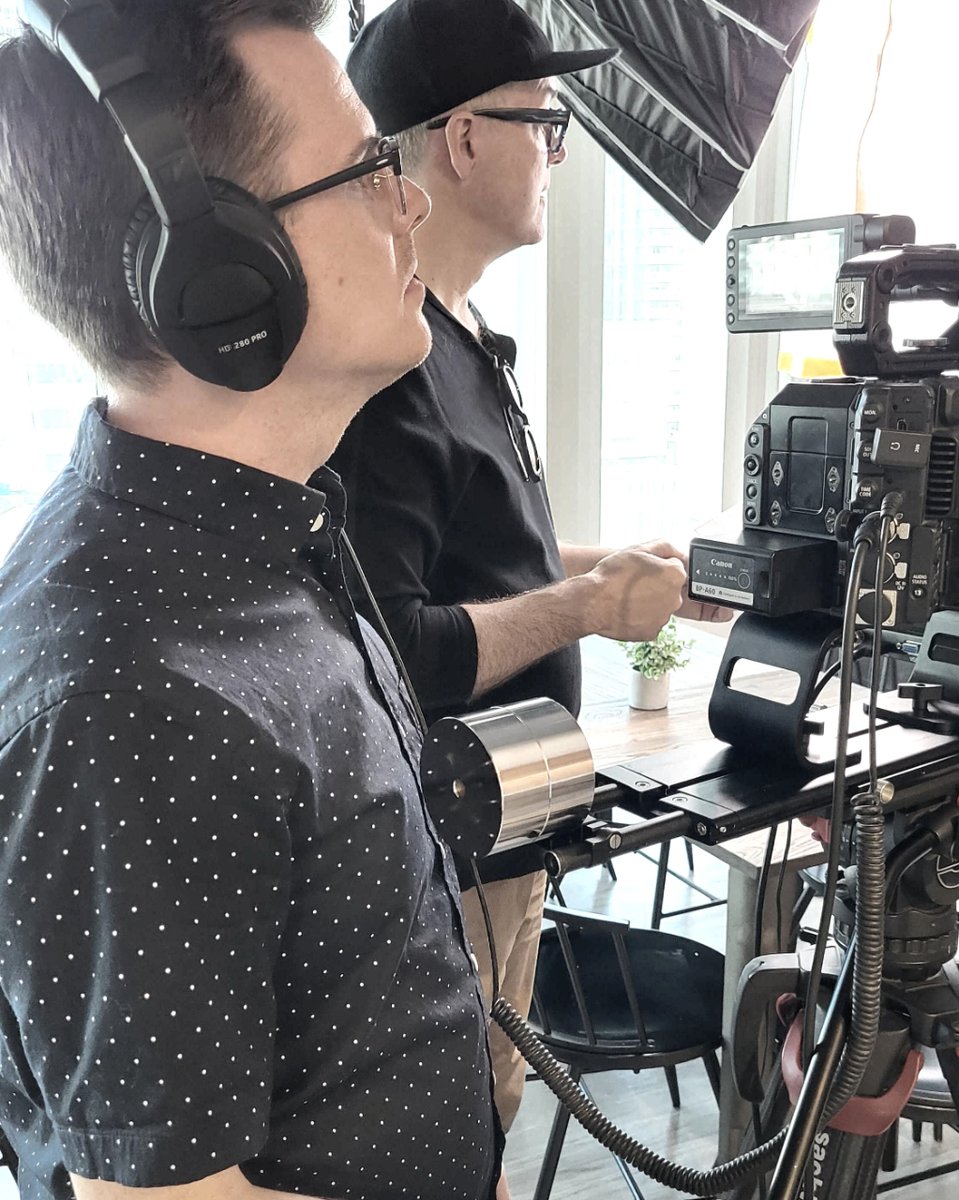 Memory_Tree's tweet image. The grind never stops, and neither do we. 📽️

#MemoryTree #NextLevelDigitalContent #MarketingAgency #ContentCreators #Production #Cinematography #Animation #GraphicDesign #KWAwesome