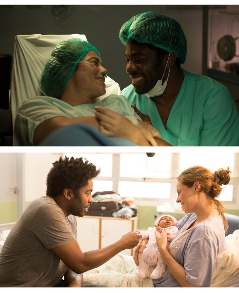 olazaroramos's tweet photo. Tem novidade pra vocês, amores!
Papai é Pop chega amanhã (09/08) no @PrimeVideoBR!!

Esse filme conta a história de uma família que se transforma com o nascimento da filha Laura, baseado no livro best seller de @piangers, comigo, @paolla, @lucindaelisa @LeandroRamos, @dadacoelho, Malu Aloise e Richard Cardoso e dirigido por @caitoortiz. 

Ó dica boa pra assistir com a família, hein! 

#PapaiÉPopNoPrimeVideo