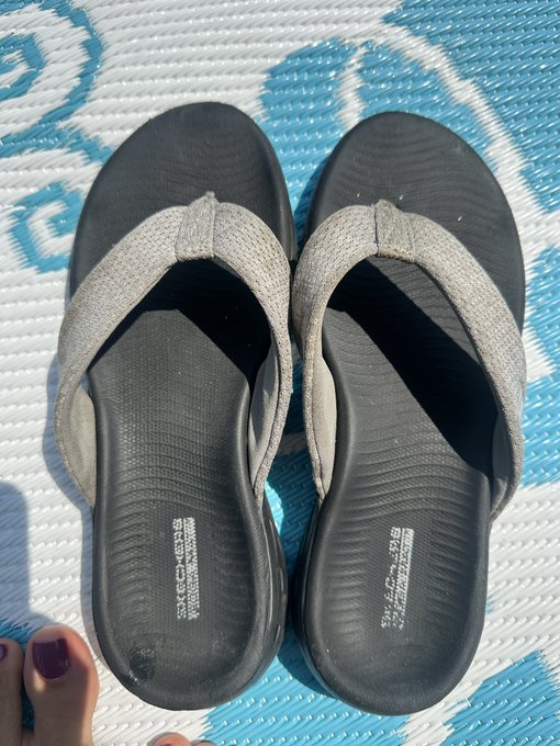 Gross old worn flip flops for sale.  Suck the sweat out of these!!  $100 shipping in the US only.  Email