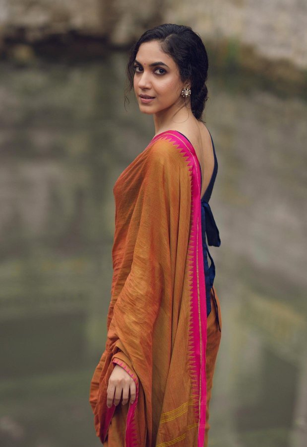 F3Bdrb_XsAEc-GE?format=jpg&name=900x900