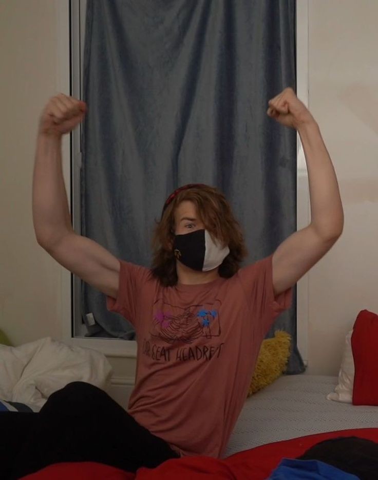 RandomisedBoo's tweet image. Strong - 💫