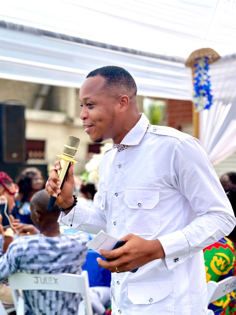 fleckdaniels's tweet photo. Lots of joy over the weekend. Congratulations to Mr. & Mrs. Ofori Nketiah. It was simple and awesome. Glad for the opportunity to emcee your beautiful marriage ceremony. Cheers 🥂 #flecked https://t.co/TbBoVaGXYd