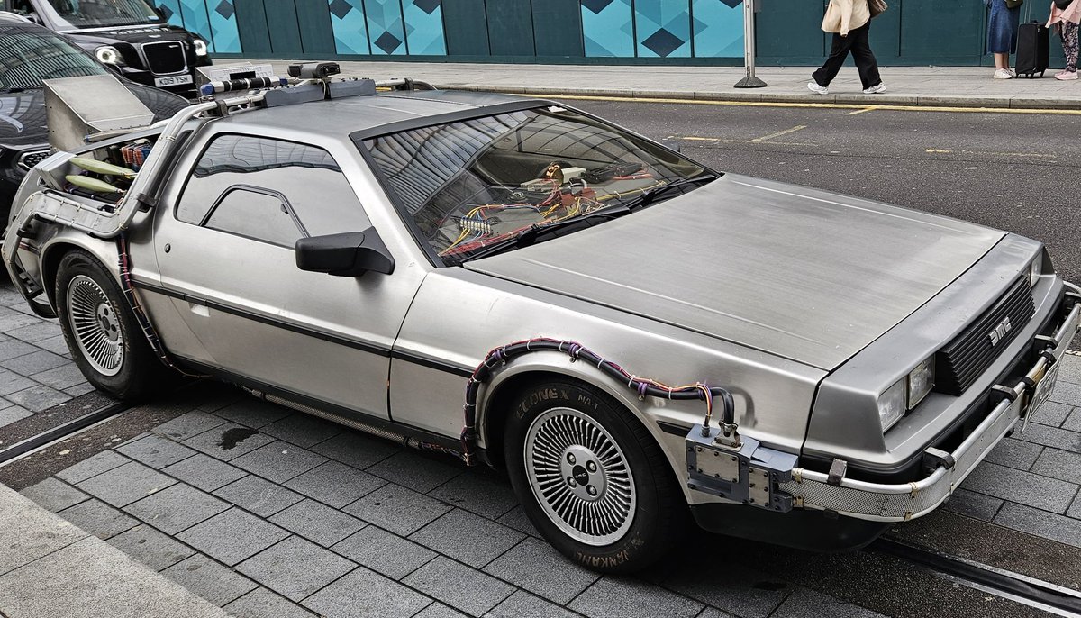 ShaunLintern's tweet photo. "Roads? Where we're going, we don't need roads." #spottedinLondon https://t.co/ZuBtd2OkGk