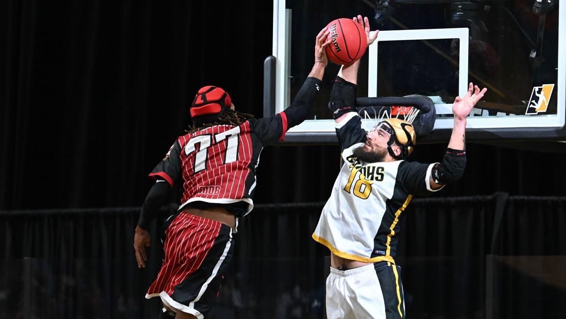 Connorhollenbe3's tweet photo. @SlamBall #gryphs 🤾🏻‍♂️🫷🏻 https://t.co/5TrjJXv8AZ