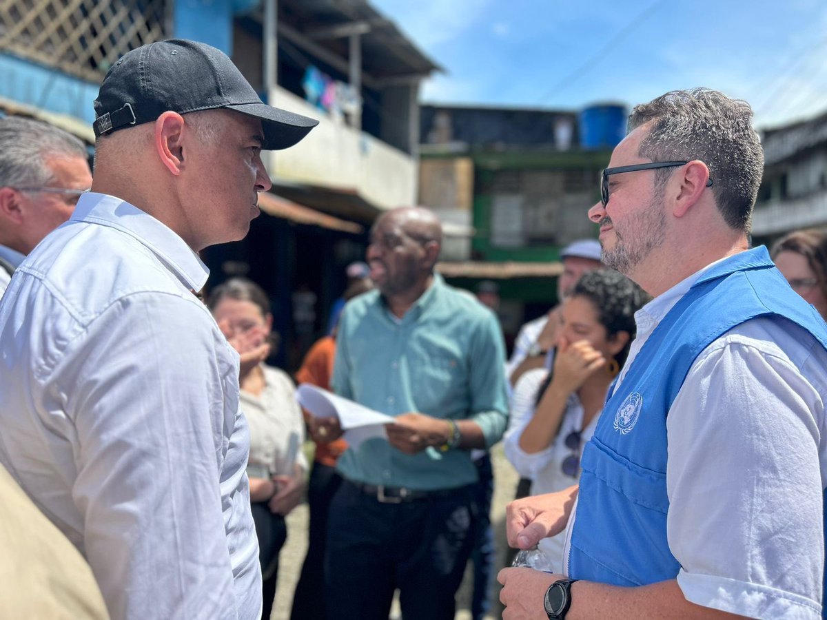 MisionONUCol's tweet photo. Hoy @CGRuizMassieu, Representante Especial del Secretario General de 🇺🇳en 🇨🇴 acompaña a @alain_berset, Presidente de Suiza, a recorrer #Buenaventura para dialogar con sociedad civil sobre situación de las comunidades y sus expectativas frente a iniciativas de construcción de paz. https://t.co/beScT1FedF