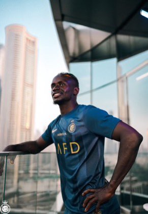 AlNassrFrance's tweet photo. 🎁 CONCOURS 🎁

A l’occasion de la nouvelle saison qui arrive, on vous gagner un maillot de la saison 2023/2024 domicile OU extérieur. (Flocage inclus)
Pour participer : RT + Follow @AlNassrFrance 

Fin du concours le 11/08 a 20h. https://t.co/0UbQ0pM453