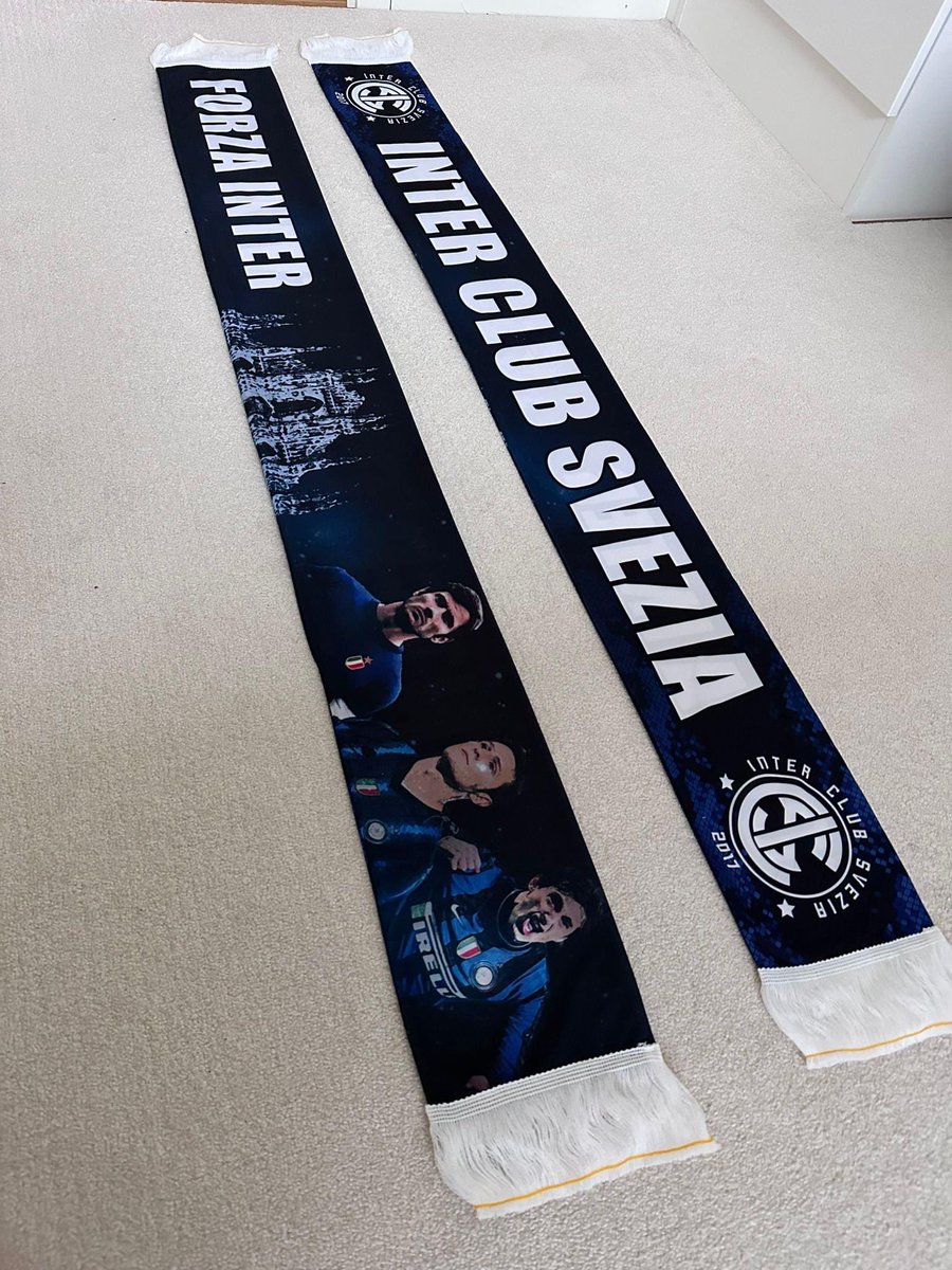 InterClubSvezia's tweet photo. Mina vänner!

Vi kan stolt presentera Inter Club Svezia halsduk för säsongen 23/24.

Det var en lång process med design och beställning men nu har äntligen alla 200 hittat hem och är redo att bäras med stolthet av er interisti!

https://t.co/INGU3f7wdk

Beställ innan 18/8 https://t.co/cp49ftZeAC