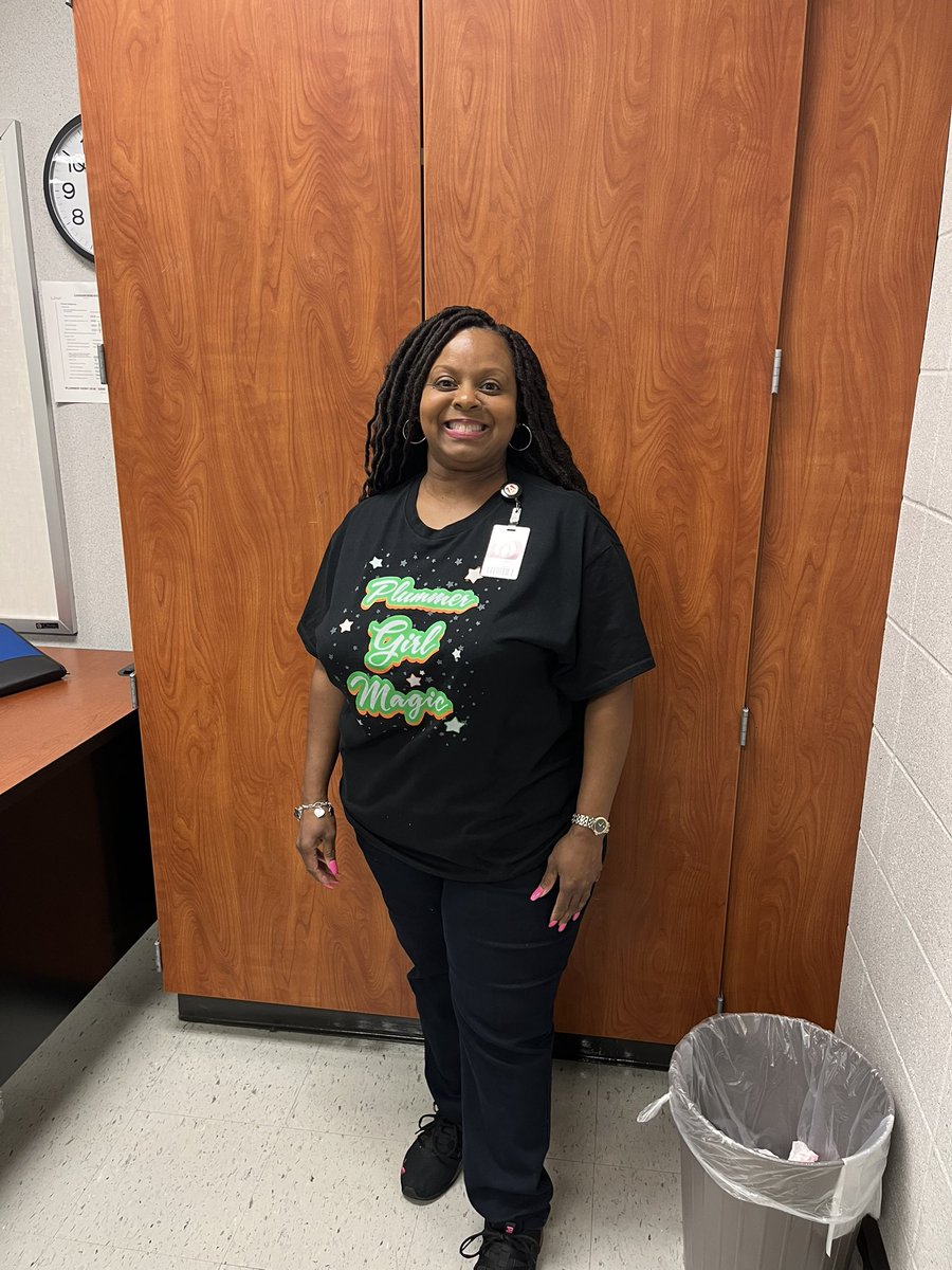 plummergmagic's tweet photo. Special shoutout to Ms. Webb, Mr. Jones and Ms. Sanders for repping PGM! We love and appreciate your support 🩵🩷💚 #pgm #plummergirlmagic #Plummermiddleschool #Pumakingdom #myaldine https://t.co/jarcJhBClt
