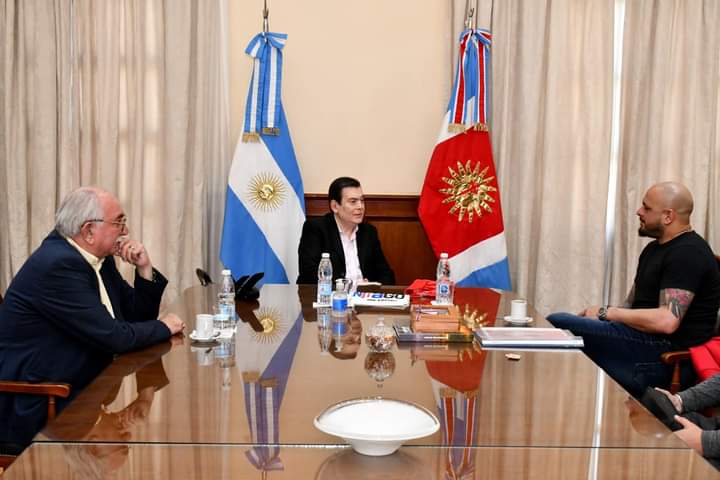 Carlos A. Dapello tweet media