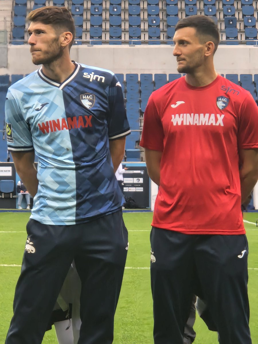 benoit_donckele's tweet photo. #HAC 
📢 Nouveau maillot, nouveau sponsor
#Havre #L1 https://t.co/dCdD1KNLY5
