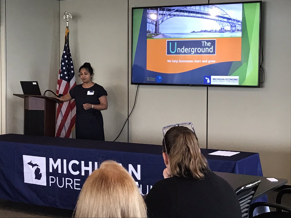 ChuckMICATeam's tweet photo. A TON of great information and resources shared at The St. Clair County Small Business Seminar. @MiPlaceNews @MEDC @eda_scc @DowntownPH https://t.co/XKweAvIahr