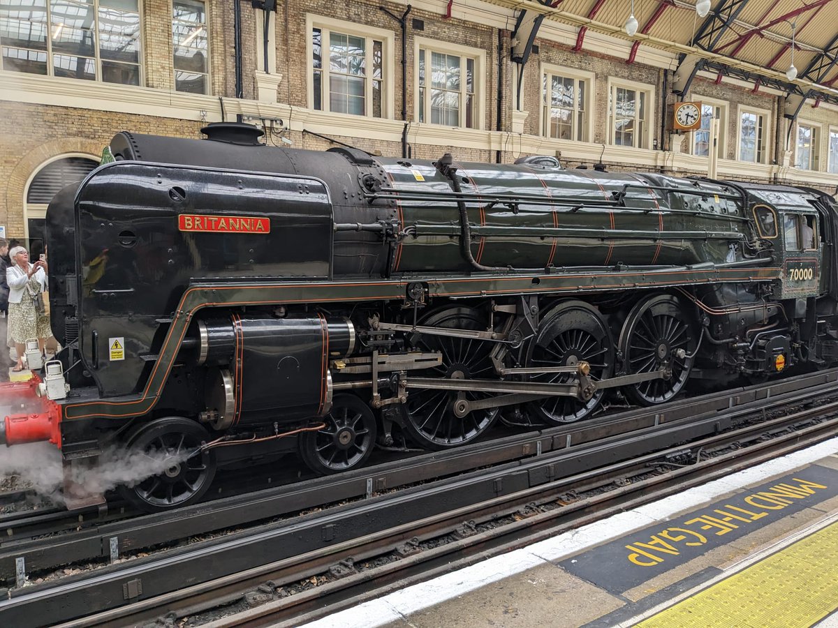 LordLadyBespoke's tweet photo. A great day with the #GardenOfEngland Tour from @Steam_Dreams, nice food, pretty views and attentive staff. 🚂

@WixHill #Train #Travel #SteamTravel #London #Luxury @TheBespokeBook #LordandLady #BespokeBlackBook #FineDinning https://t.co/MdF32lKe4r
