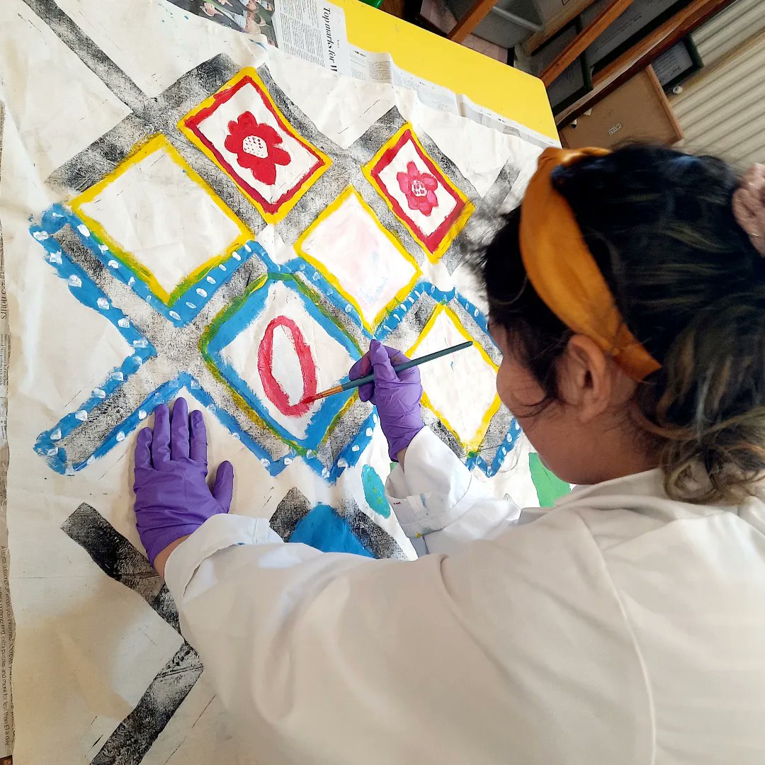 NewMaccArtSch's tweet image. Student focus: Maryam Mirali works with patterns and printmaking, using colours, motifs and symbols that are significant to her and influenced by central Asian textiles in the collections @silkmuseummacc #ikat #silkroad #artistswithaustism #youngartists #printmaking