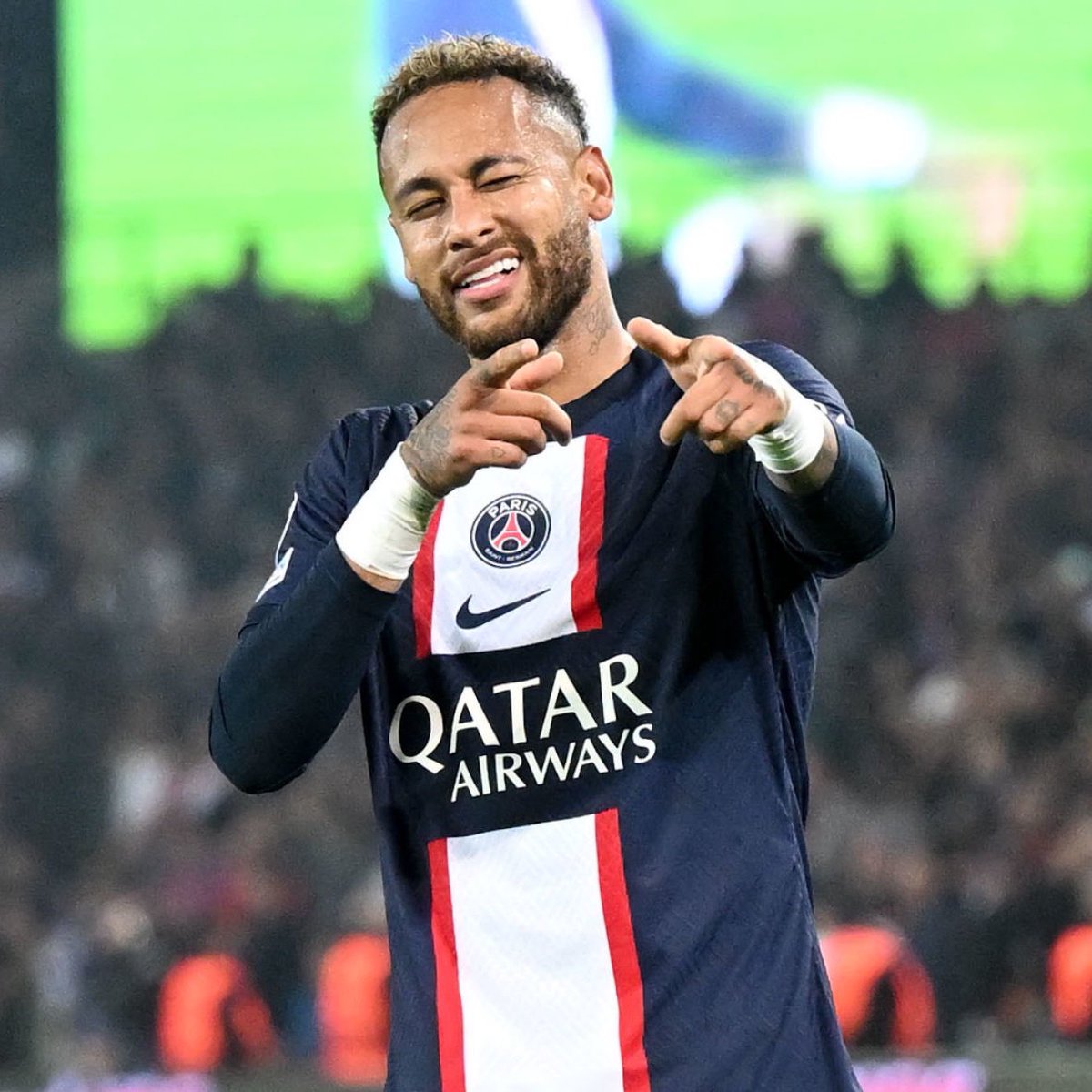 ?? Al-Hilal are very interested in Neymar ????????

The Saudi club plans to send a delegation to meet the Brazilian's father to negotiate his contract. ?? 

(Source: <a href="/footmercato/">Foot Mercato</a> )