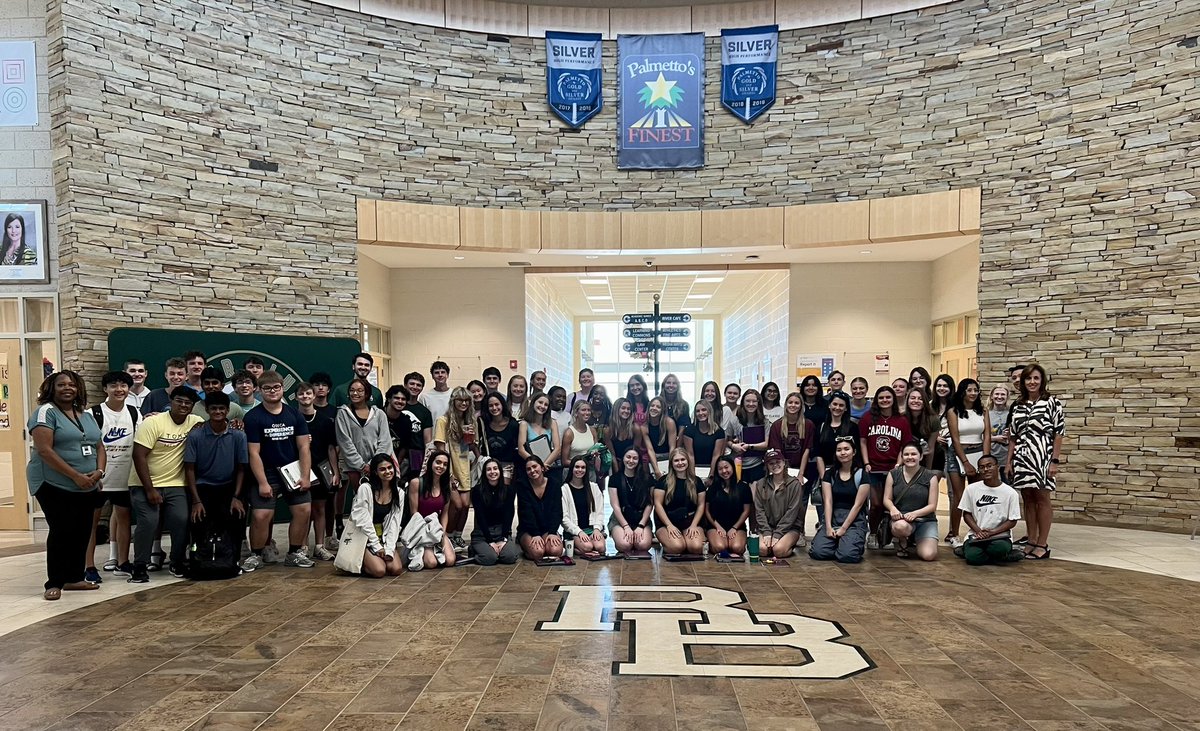 RBHS_WBL's tweet photo. Internship orientation completed! We’re ready to hear about some amazing experiences. A special thanks to all our business partners who make this possible for our students! #internships #careerdevelopment @JacobSmith61 @LucasClamp @RBHSGators https://t.co/zHeCRjbj0S