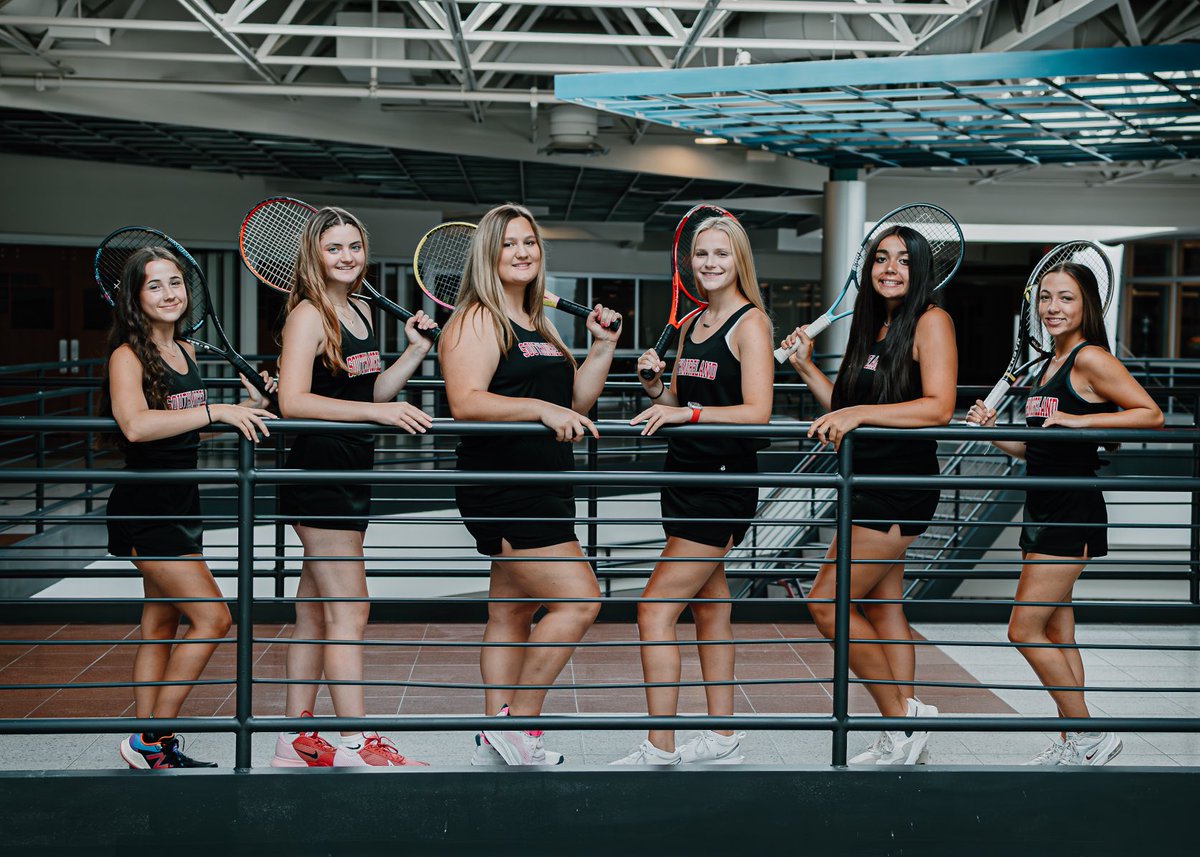 TennisScots's tweet photo. Welcome back to our senior athletes- Amelia, Beatrix, Olivia, Alyson, Carlie, &amp; Eva. 
 🎾❤️🎾❤️ https://t.co/hJcAoAbung
