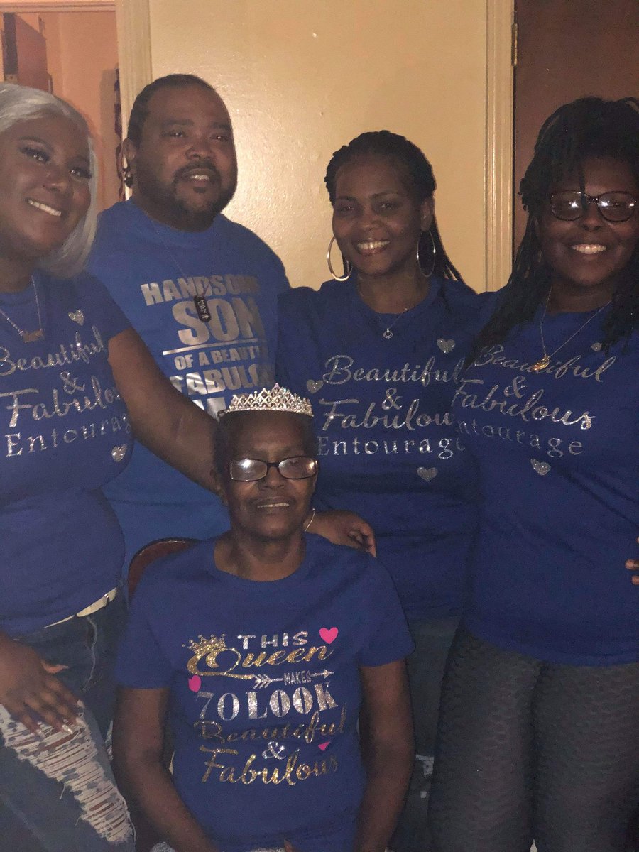 IMSTANDINSTILL's tweet photo. I lost my brother in Sunday and my mom had to be the one who found him cold. Pray for my family please. This is a hard one. 😭😭😭 https://t.co/TG6DxF7XTH