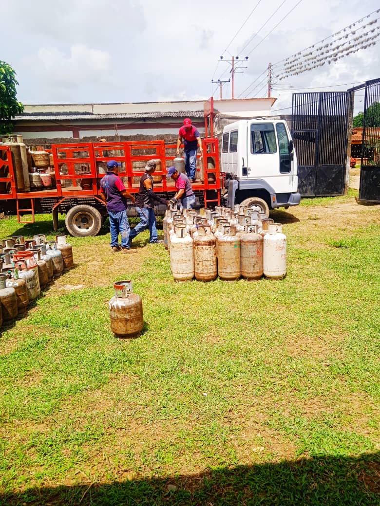 Combatientes con Maduro tweet media