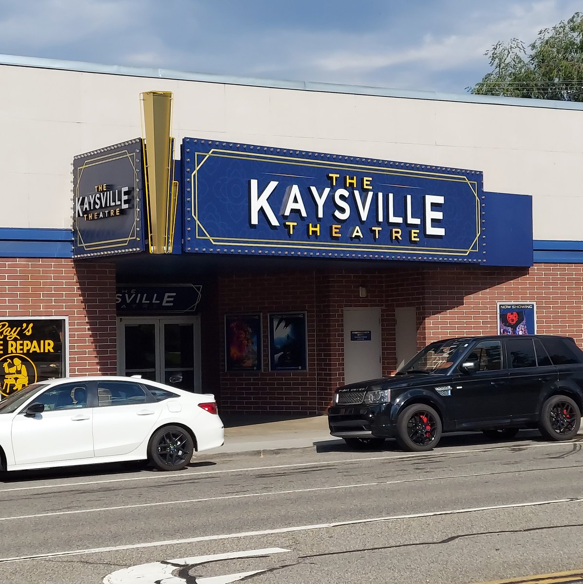 RedeemingLifeUT's tweet image. Pray with us for the campus Redemption Church is opening in this theater.  Continue to pray for the young man they are training up as a pastor here.  Ask our Lord to plant and cultivate many gospel seeds in Kaysville and the surrounding area.  #ForTheKingdom!