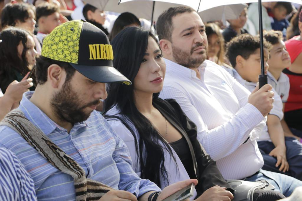 VanesAlvarez89's tweet image. 🚀¡Las oportunidades son para todos!

El Distrito le cumple a la educación.
Con una entrega de más de 21.000 #ComputadoresFuturo.💻

👩🏻‍💻Estamos felices porque así, sembramos la semilla del #ValleDelSoftware en todas las comunas y corregimientos de Medellín.🥳