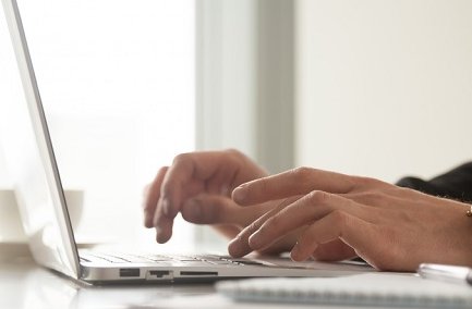 Be sure to get your applications in today, for our online TA position in RELS 131 before it's closed! See our website for more details: queensu.ca/religion/teach…