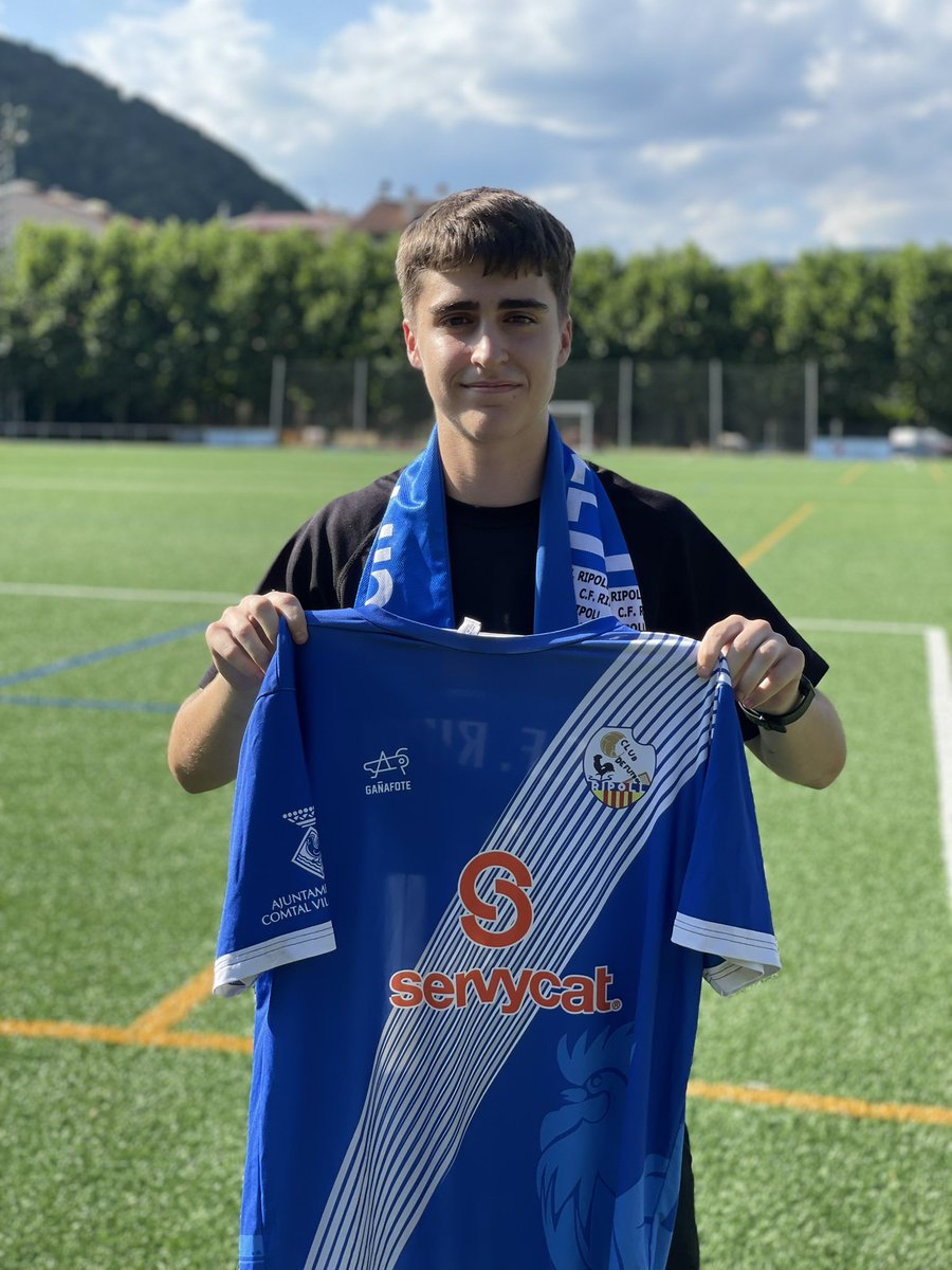 CFRipoll's tweet photo. ✍🏼 𝗠𝗔𝗥𝗖 𝗠𝗔𝗥𝗧𝗜́𝗡𝗘𝗭 | FITXATGE⁣⁣
⁣⁣⁣⁣⁣
☑️ Avui anunciem una nova incorporació provinent del Juvenil de l’Escola de Futbol del Ripollès, en Marc Martínez!⁣
⁣⁣
💙 𝑩𝒆𝒏𝒗𝒊𝒏𝒈𝒖𝒕! 🤍⁣
⁣
#CFRipoll https://t.co/QweAVnnZNy