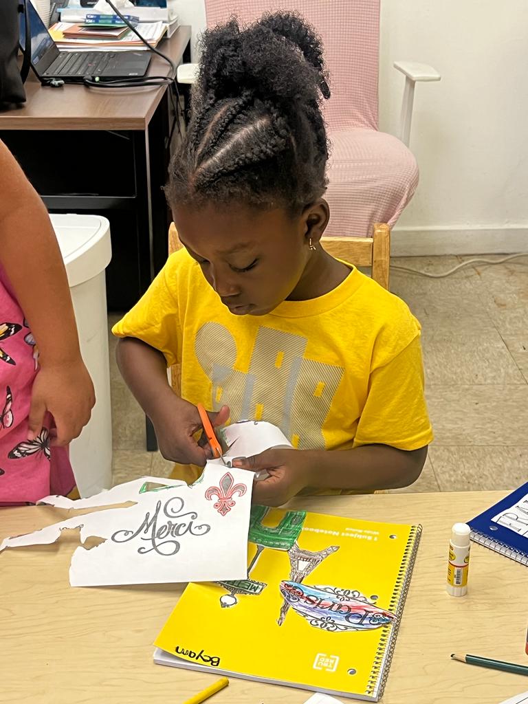 operationexodus's tweet photo. It's craft time for the K-1st graders; They're cutting French inspired designs for their final project. K-1 had the honor of learning about France this summer. https://t.co/XpOI8jNkDz