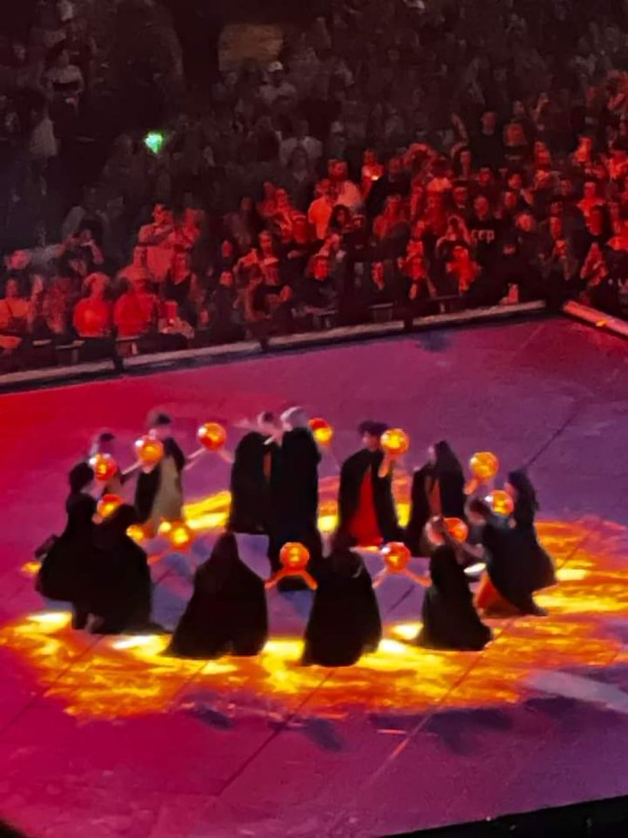 tpwkryan's tweet photo. 🕯️ I will get a Taylor Swift Eras Tour Presale Code. I will get a Taylor Swift Eras Tour Presale Code I will get a Taylor Swift Eras Tour Presale Code. 🕯️ https://t.co/0yhawueWPi