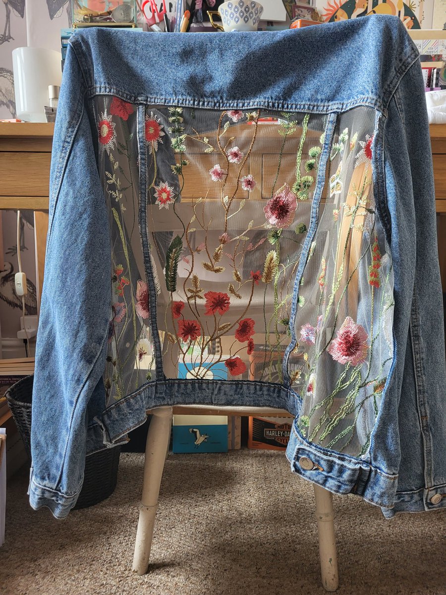 Great #youandyours today on mending clothes @wrobinson101. My daughter and I get inspiration and brilliant 'how to' tutorials from repairwhatyouwear.com. All free, too!