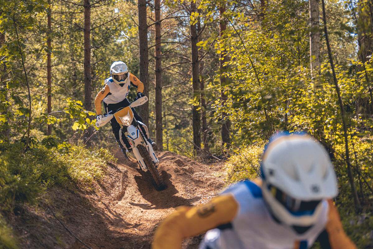 HQV_MotoUK's tweet photo. Trail Tuesdays.
From the retro styled Heritage range to the more contemporary design synonymous with Husqvarna Motorcycles, the 2023 Enduro range now comes with a huge discount.
Hit the link to find out more - https://t.co/D8AtmViUDi
#HusqvarnaMotorcycles #Enduro #VATFree https://t.co/qQo2nT6eBi