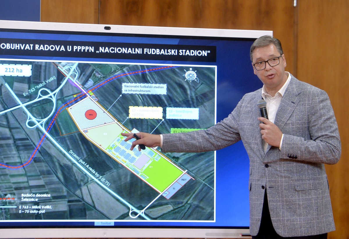 Председник Републике Србије Александар #Vucic <a href="/avucic/">Александар Вучић</a> рекао је да ће се у Србији за три године живети у потпуно промењеној земљи и да ће све што ће бити урађено за "EXPO 2027" и уложено у остале пројекте који се планирају вредети више од 12 милијарди евра. sns.org.rs/novosti/vesti/…