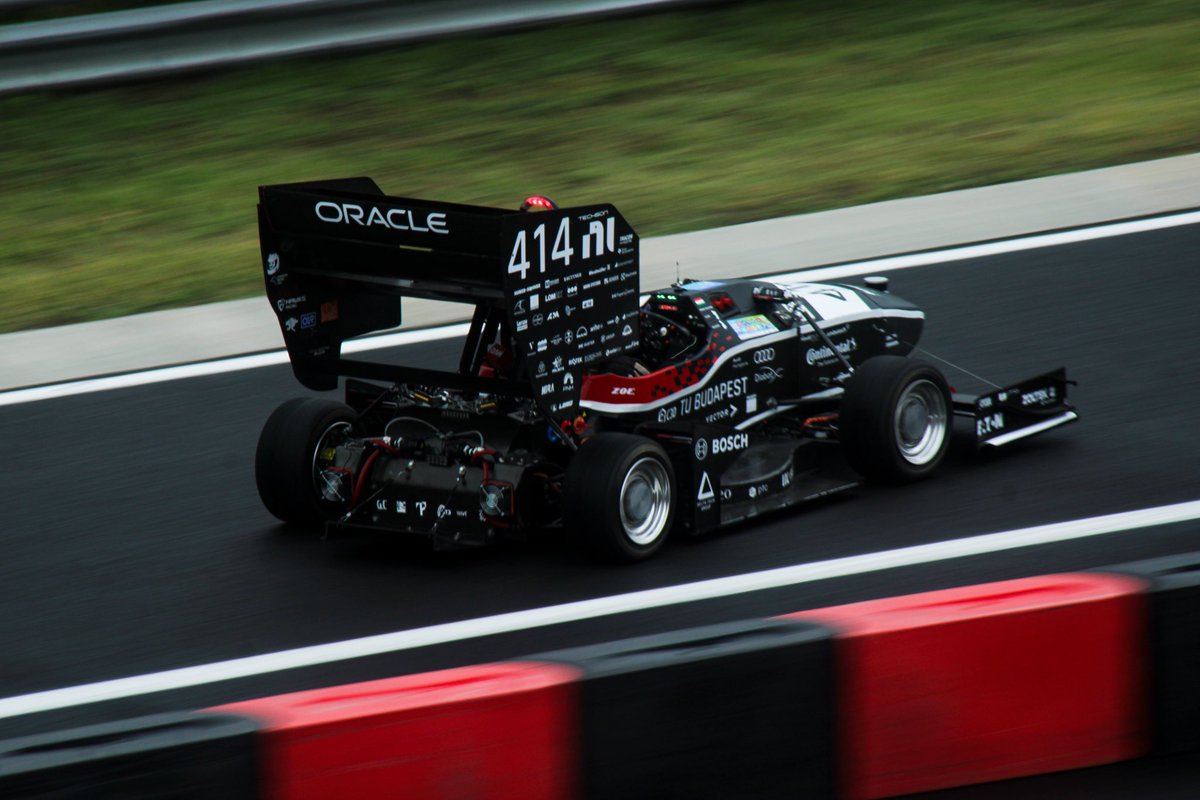 bme_frt's tweet photo. Formula Student East Day 5️⃣
@FS_East
#bmefrt #bme #formularacingteam #formula #racing #team #formulastudent #fs #student #university #competition #racecar #electric #motorsport #engineer #zoe #hungaroring #fseast https://t.co/jh1pdGI2pG