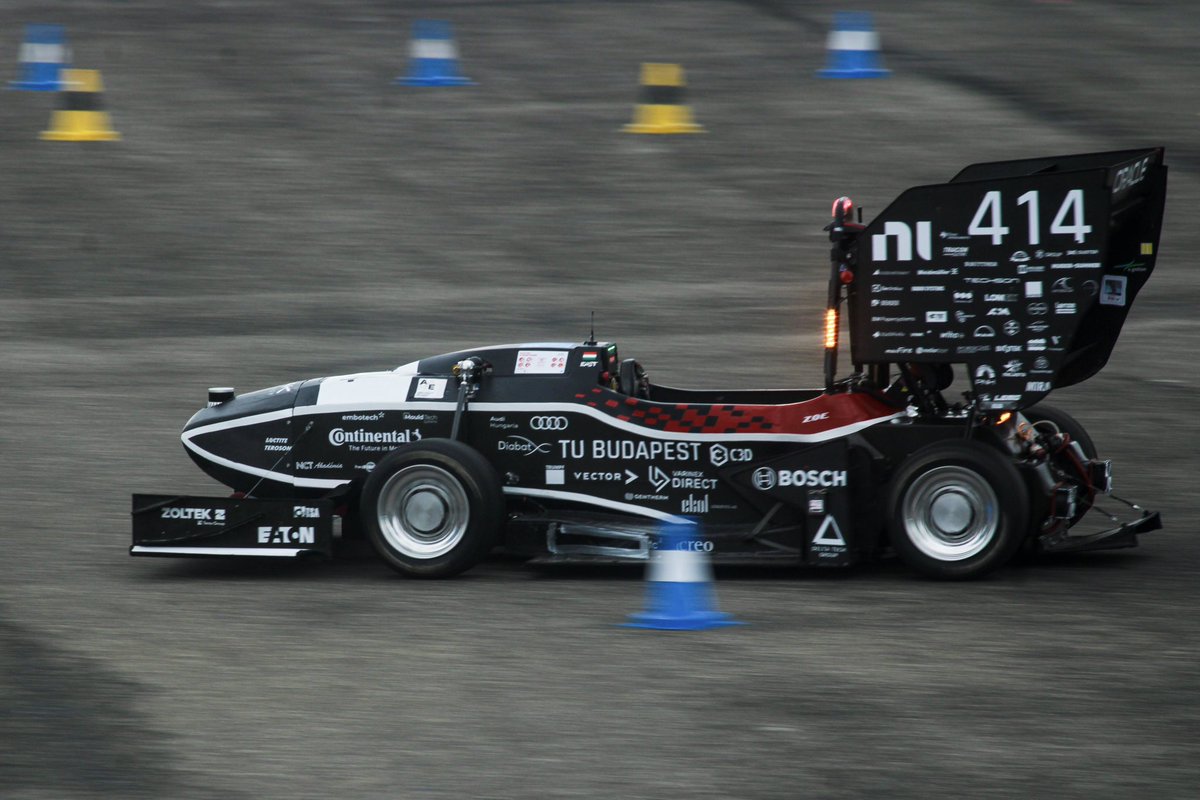 bme_frt's tweet photo. Formula Student East Day 5️⃣
@FS_East
#bmefrt #bme #formularacingteam #formula #racing #team #formulastudent #fs #student #university #competition #racecar #electric #motorsport #engineer #zoe #hungaroring #fseast https://t.co/jh1pdGI2pG