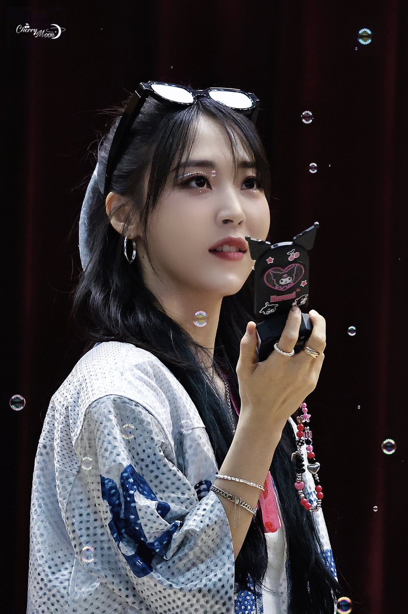 moonbyul pics tweet media