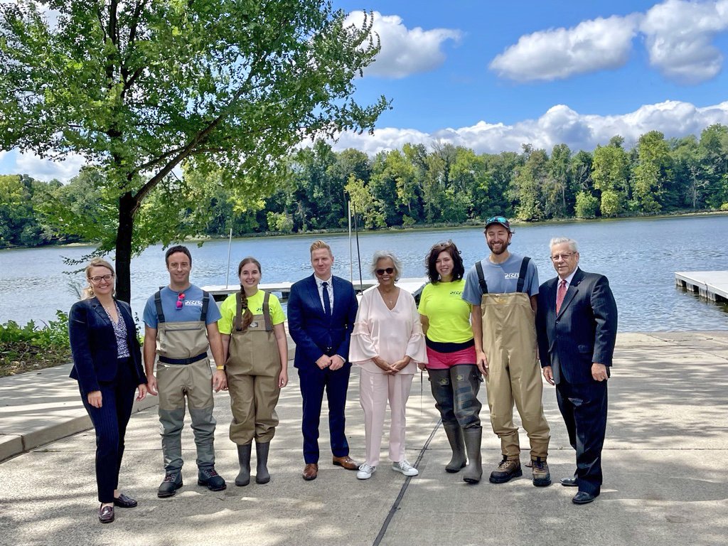 DRBC1961's tweet photo. It was a great day to celebrate Community Project Funding for the DRBC! Thank you to @RepBonnie for your efforts to secure this funding for the DRBC &amp; thanks, too, to @NewJerseyDEP's @shawnlatur, Trenton Mayor @gusciora &amp; Ewing Twp. Mayor Bert H. Steinmann for your support! https://t.co/DIVAv9gtzT