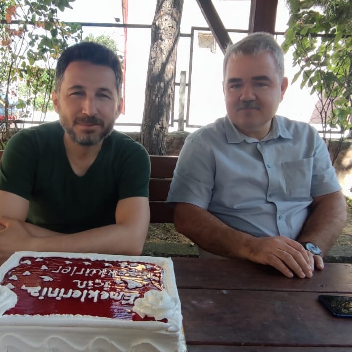 5701Inonu's tweet photo. OKUL MÜDÜRÜMÜZ HAKAN ÖZKAYA VE MÜDÜR YARDIMCIMIZ MUHARREM BAYRAKLI'NIN OKULUMUZDAKİ GÖREV SÜRELERİ DOLDUĞUNDAN OKULUMUZDAN AYRILMIŞLARDIR. OKULUMUZA  KATKILARINDAN DOLAYI TEŞEKKÜR EDERİZ. YENİ GÖREVLERİNDE BAŞARILAR DİLERİZ.
#İnönüortaokulu
#HakanÖZKAYA 
#MuharremBAYRAKLI https://t.co/dCopfCLUyO