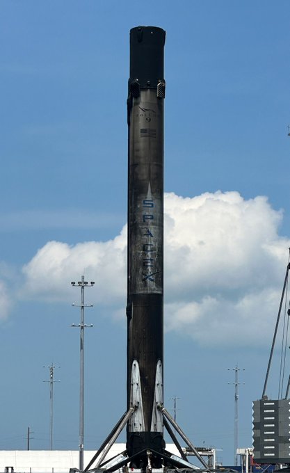 OMG they're so much bigger in person 🤯 @elonmusk https://t.co/HMoqfsXMvb<a class="tags" target="_blank" title="On Twitter" href="/?out=eyJ0eXAiOiJKV1QiLCJhbGciOiJIUzUxMiJ9.eyJpYXQiOjE3MjA4Mjg0ODcsImlzcyI6InR3cG9ybnN0YXJzLmNvbSIsIm5iZiI6MTcyMDgyODQ4NywiZXhwIjoxNzUyMzY0NDg3LCJyZWRpcmVjdF91cmwiOiJodHRwczovL3R3aXR0ZXIuY29tL2Vsb25tdXNrIn0._DTEHAV11wsm5orAJPg6O0TQJ2xjZiMyitadxq5JIbo1d3Qa2K50VxXEkhIqcT567rLwHUtnGP44ByDvUKfAWQ">@elonmusk</a>