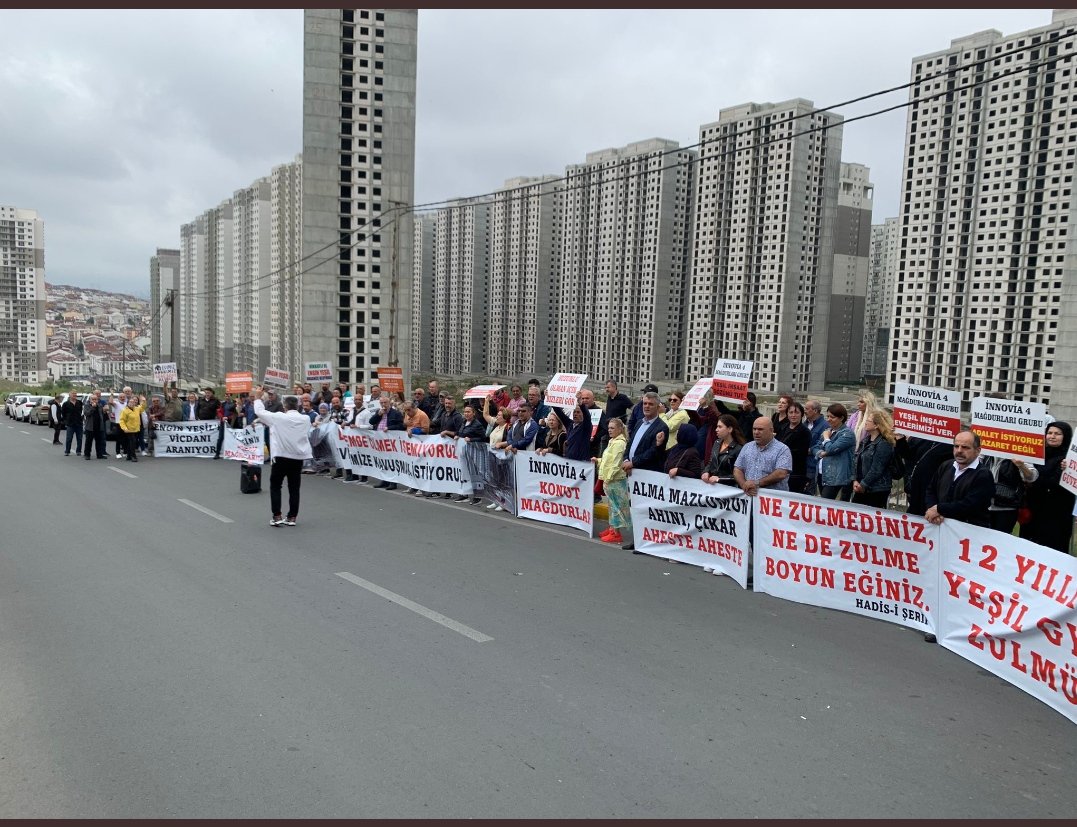 Yeşil GYO  konut mağdurlarının dikkatine !
Arsa sahipleri imza atma süreci Yeşil GYO geçirdiği için  Belediye ruhsatı iptal ediyor.
Onun için Çevre ve şehircilik bakanlığına gidiyoruz.
<a href="/csbgovtr/">T.C. Çevre, Şehircilik ve İklim Dğş. Bakanlığı</a> <a href="/mehmetozhaseki/">Mehmet Özhaseki</a> <a href="/_cevdetyilmaz/">Cevdet Yılmaz</a> <a href="/adalet_bakanlik/">T.C. Adalet Bakanlığı</a>
