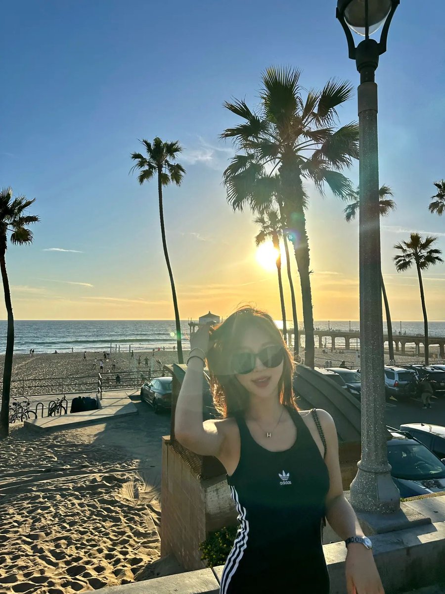 marilysarabia's tweet photo. The sea and you both have the power to heal bad moods. The sea heals moods, and you heal everything.#pretty #beautiful #love #cute #beauty #instagood #photooftheday #fashion #beach #summer #travel #sea #nature #photography #love #sunset #beachlife #ocean #sun https://t.co/QV9RayCiyx